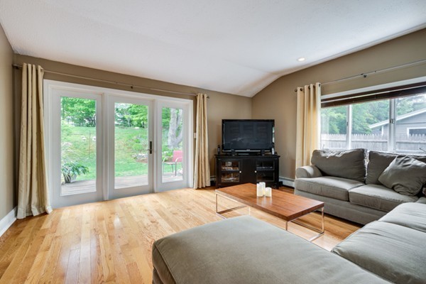 33 Francine Road Framingham, MA 01701 - Photo 12 of 26