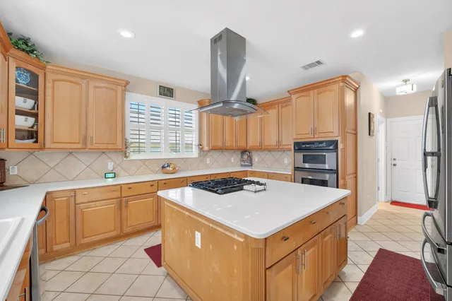 $1,040,000 | 2123 Hilton Head Drive, Round Rock, TX 78664