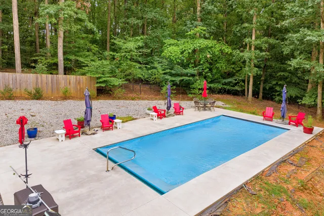 a view of a outdoor space