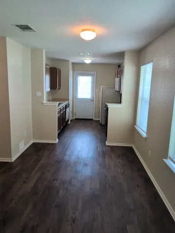 $1,450 | 12821 Doorbell, Manor, TX 78653