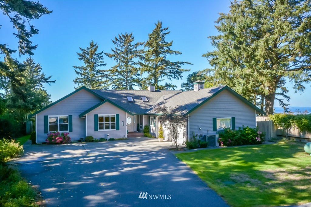 1849 West Beach Road Oak Harbor, WA 98277 - Photo 2 of 25 Gallery Image 2