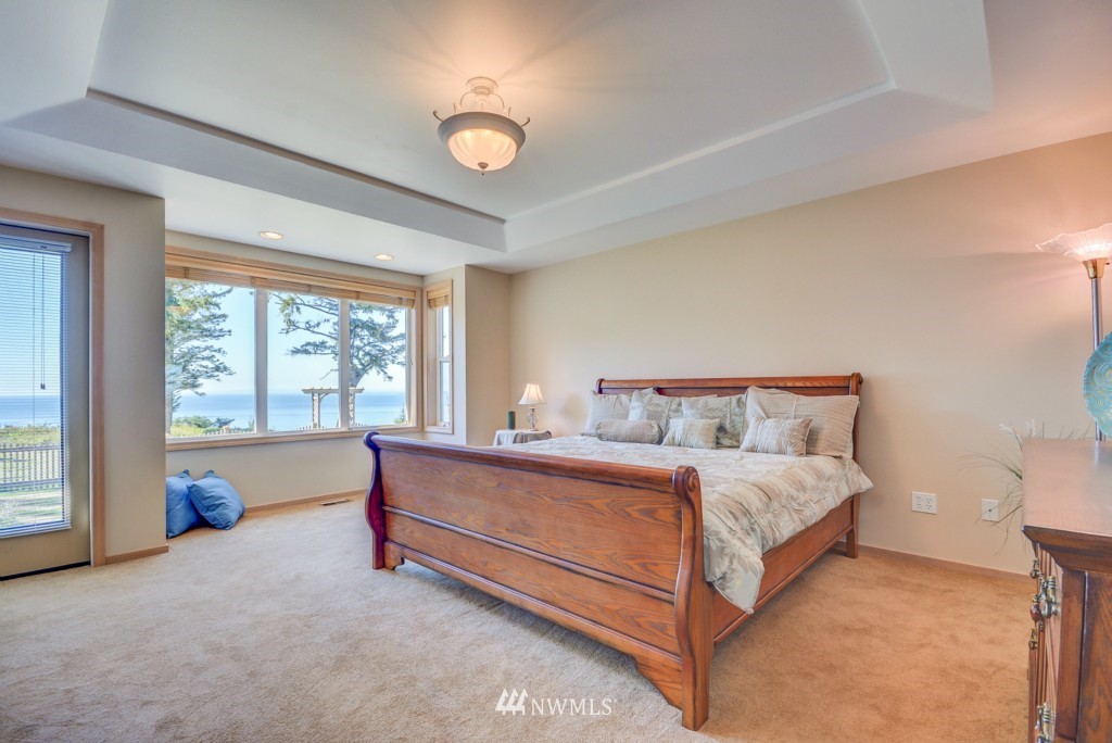 1849 West Beach Road Oak Harbor, WA 98277 - Photo 13 of 25 Gallery Image 13