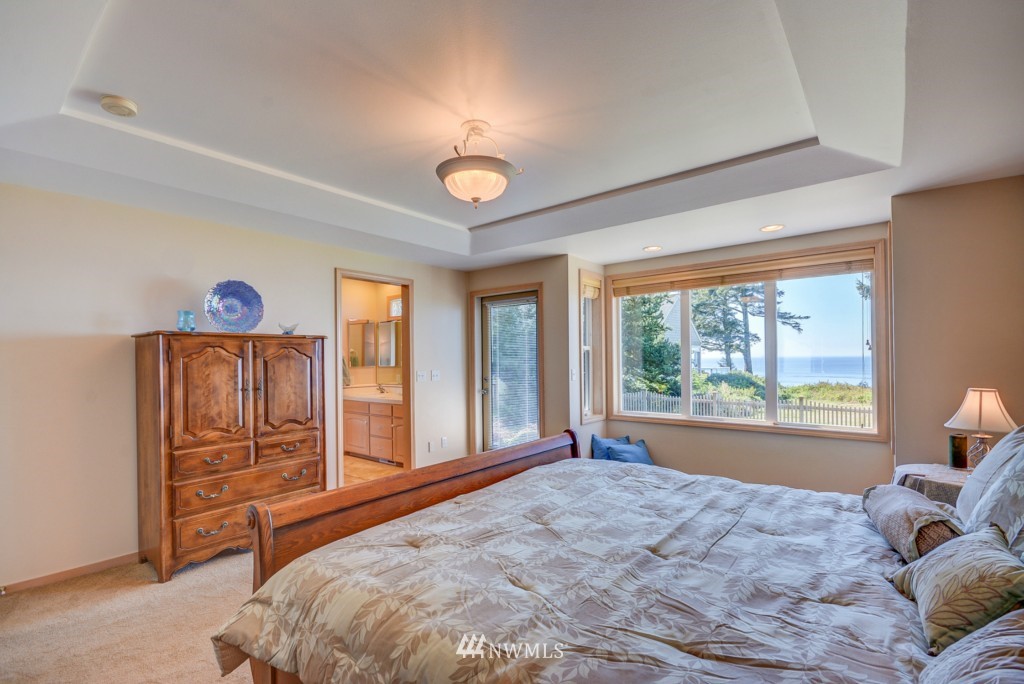 1849 West Beach Road Oak Harbor, WA 98277 - Photo 14 of 25 Gallery Image 14