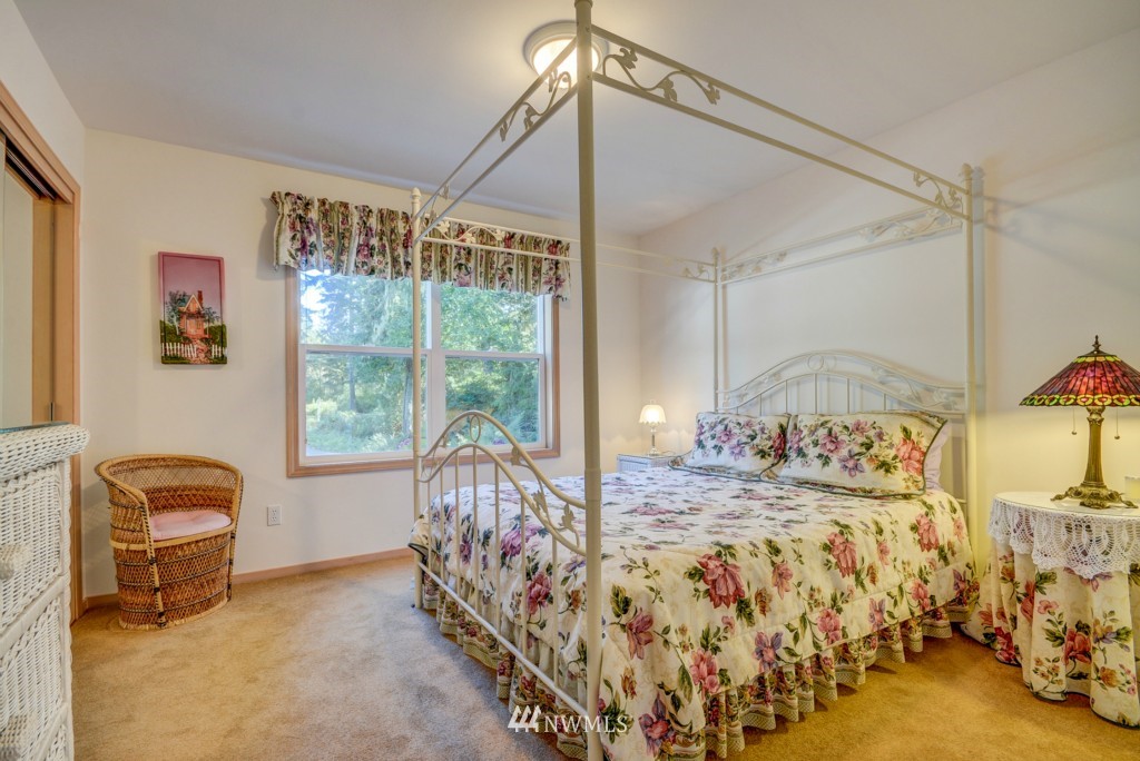 1849 West Beach Road Oak Harbor, WA 98277 - Photo 18 of 25 Gallery Image 18