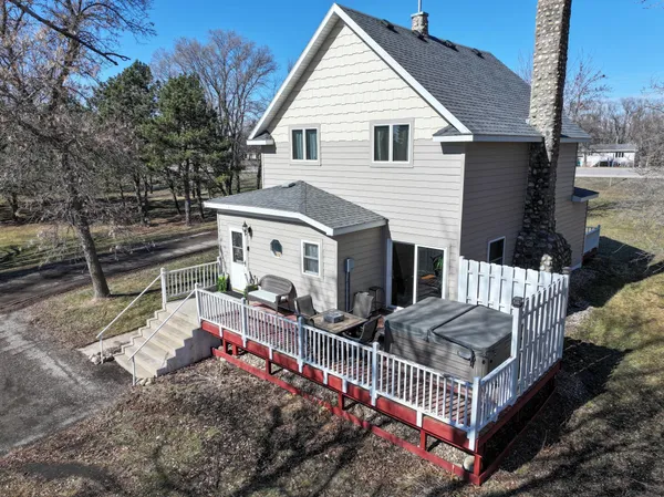 $399,000 | 20687 Highway 28, Glenwood, MN 56334