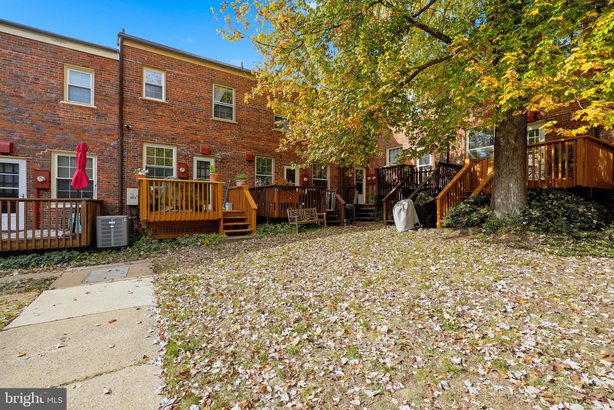 2700 13th Road South, Unit 510 Arlington, VA 22204 - Photo 15 of 17 front view of a house with a yard