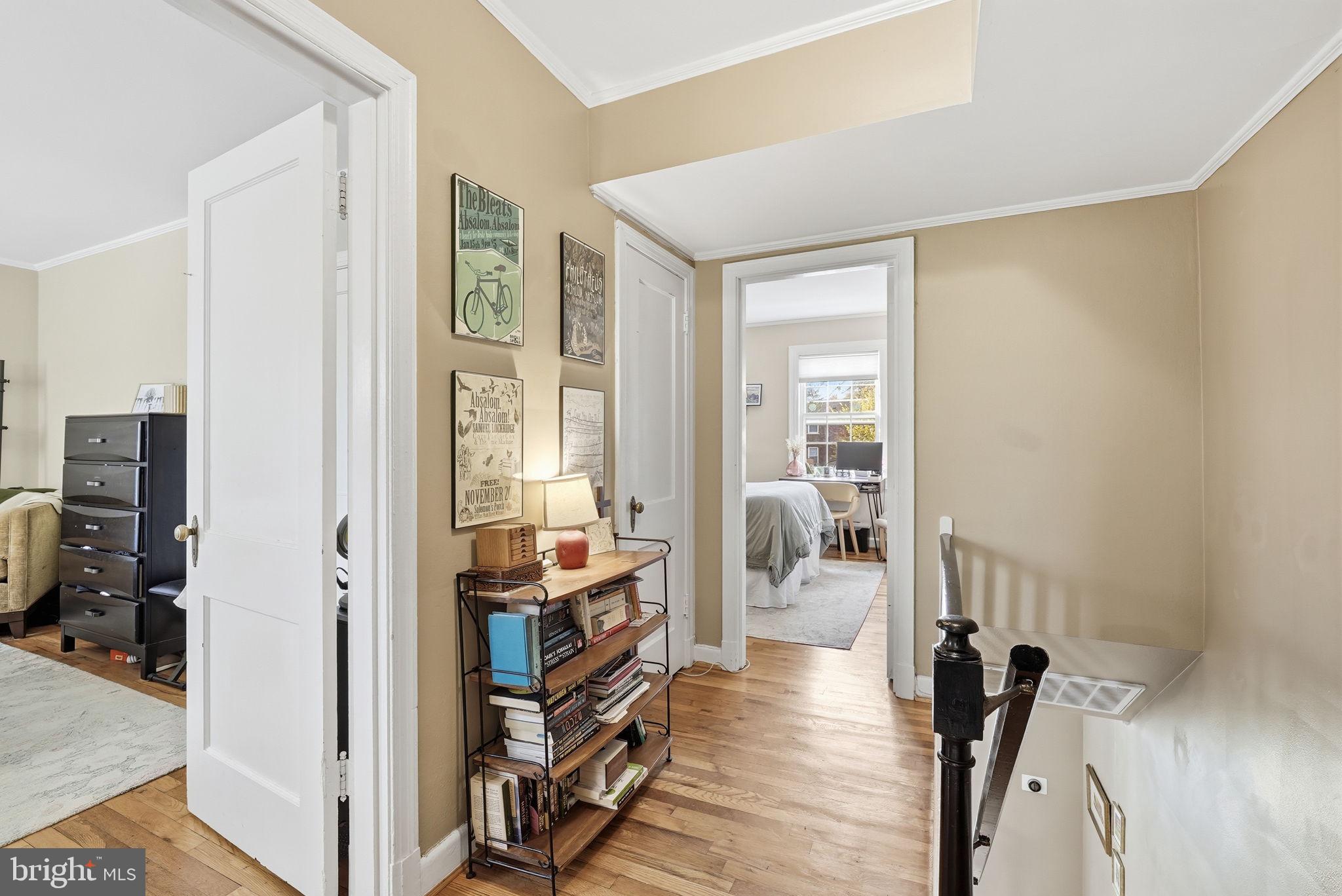 2700 13th Road South, Unit 510 Arlington, VA 22204 - Photo 9 of 17 a view of a livingroom with furniture and hardwood floor