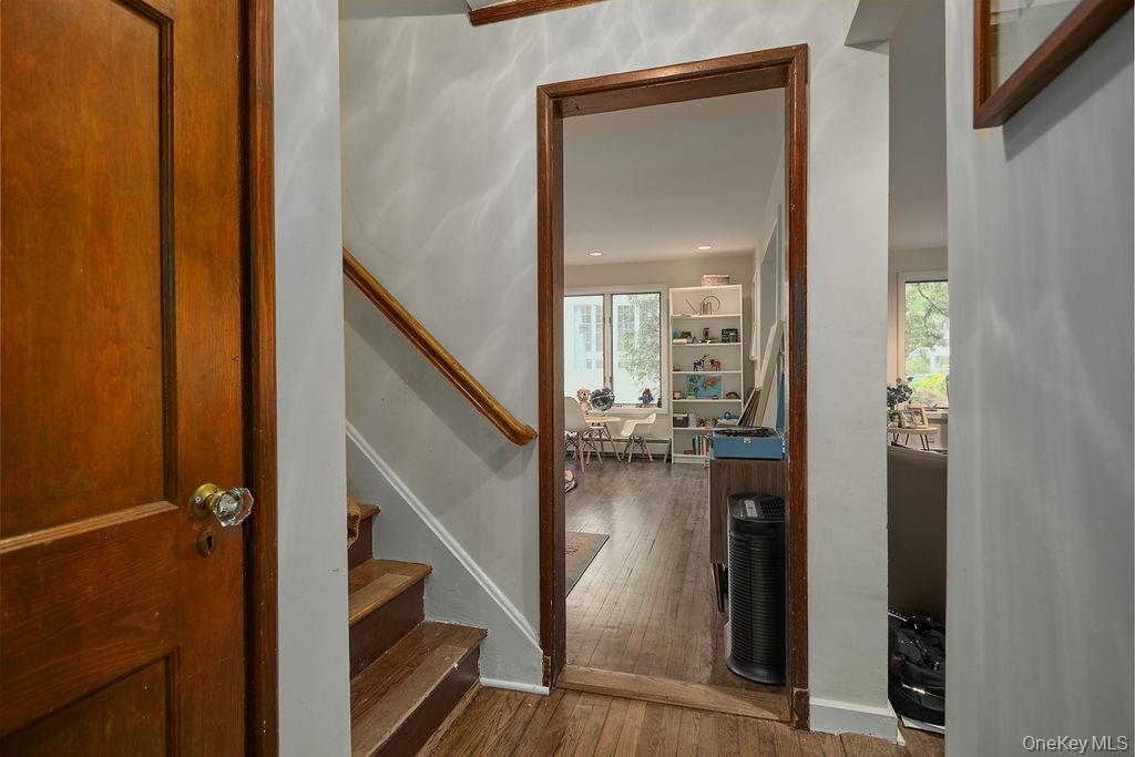 45 Linwood Road New Rochelle, NY 10804 - Photo 13 of 25