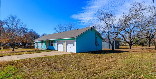 $515,000 | 610 North Pine Street, Fredericksburg, TX 78624