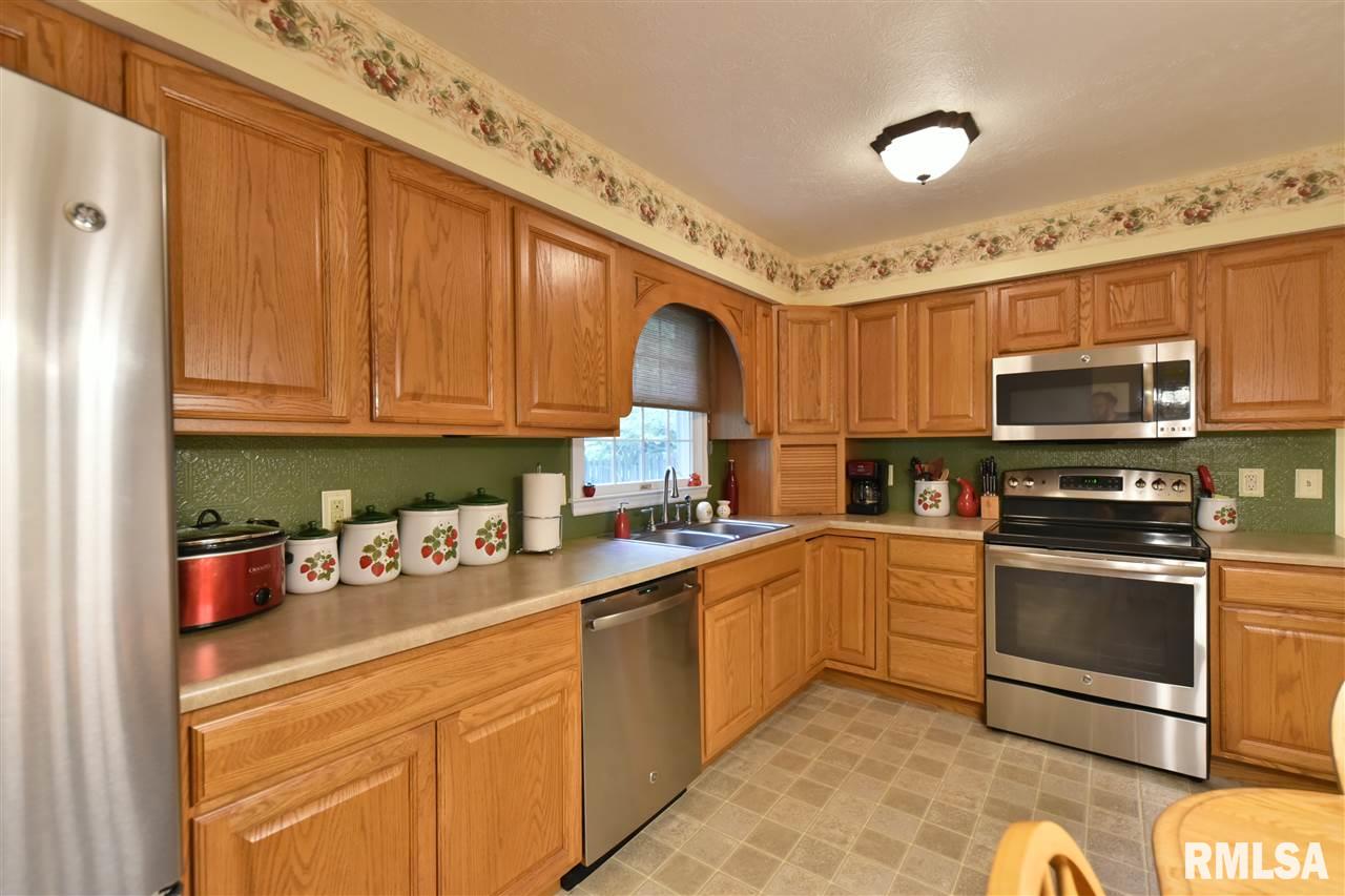 20 Sarah Avenue Springfield, IL 62703 - Photo 9 of 35
