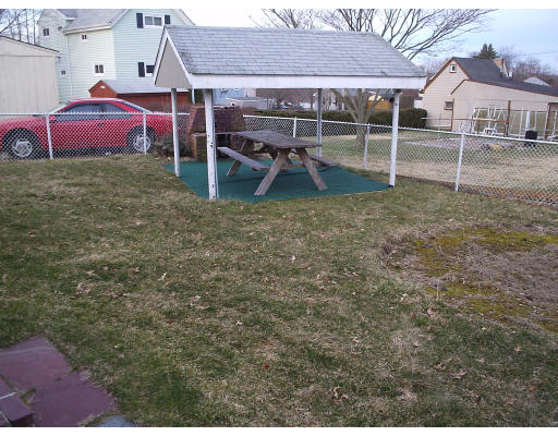 159 Sherman Road Somerset, MA 02726 - Photo 4 of 8 Gallery Image 4