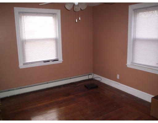 159 Sherman Road Somerset, MA 02726 - Photo 6 of 8 Gallery Image 6