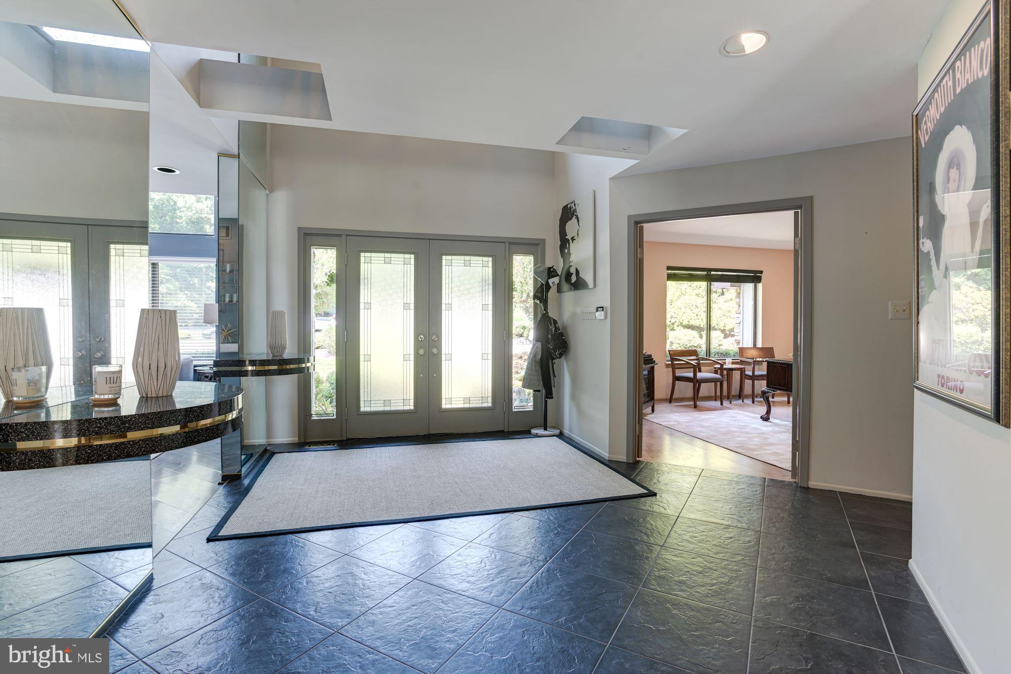 2005 Burdock Road Baltimore, MD 21209 - Photo 2 of 59 Foyer