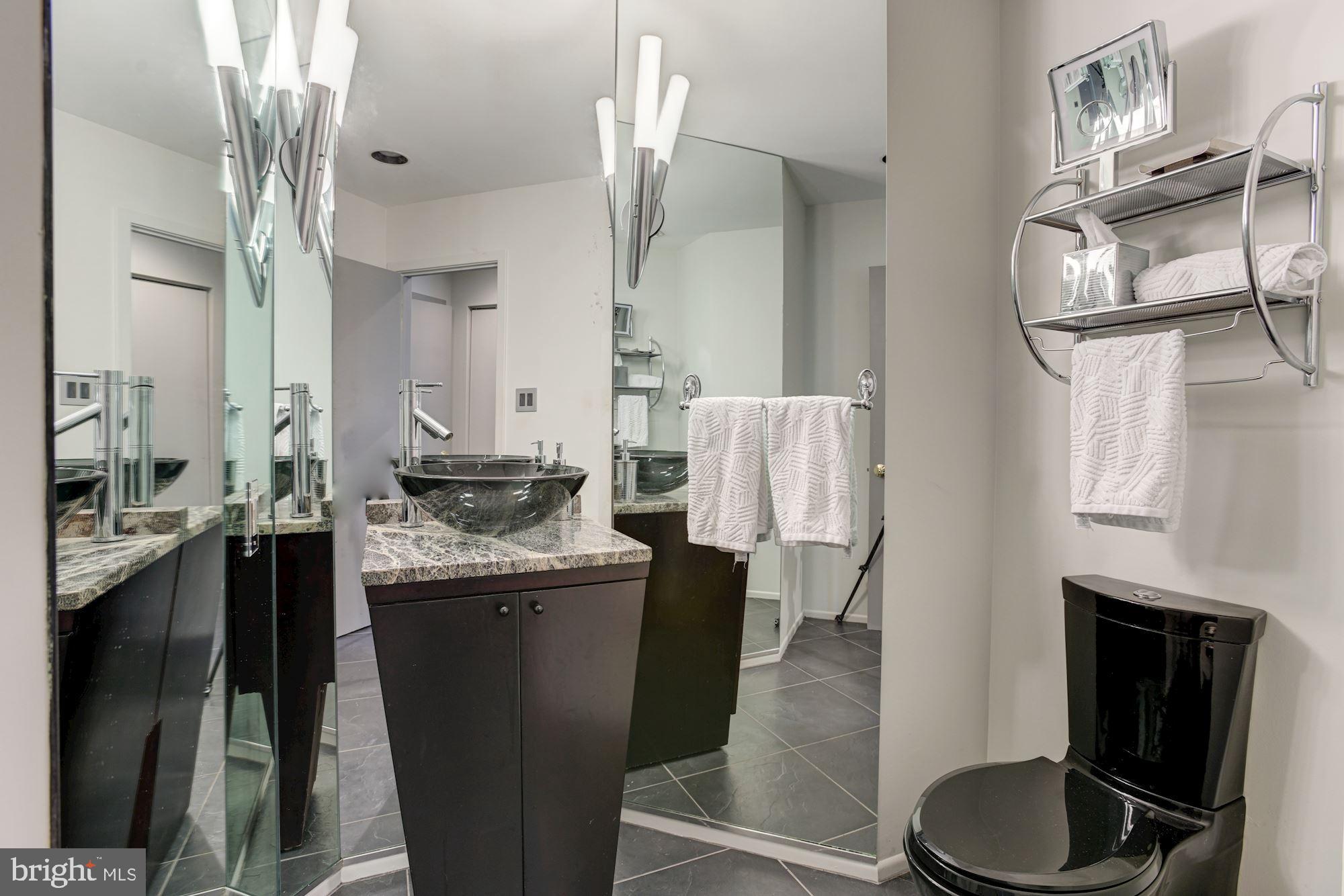 2005 Burdock Road Baltimore, MD 21209 - Photo 24 of 59 Powder Room