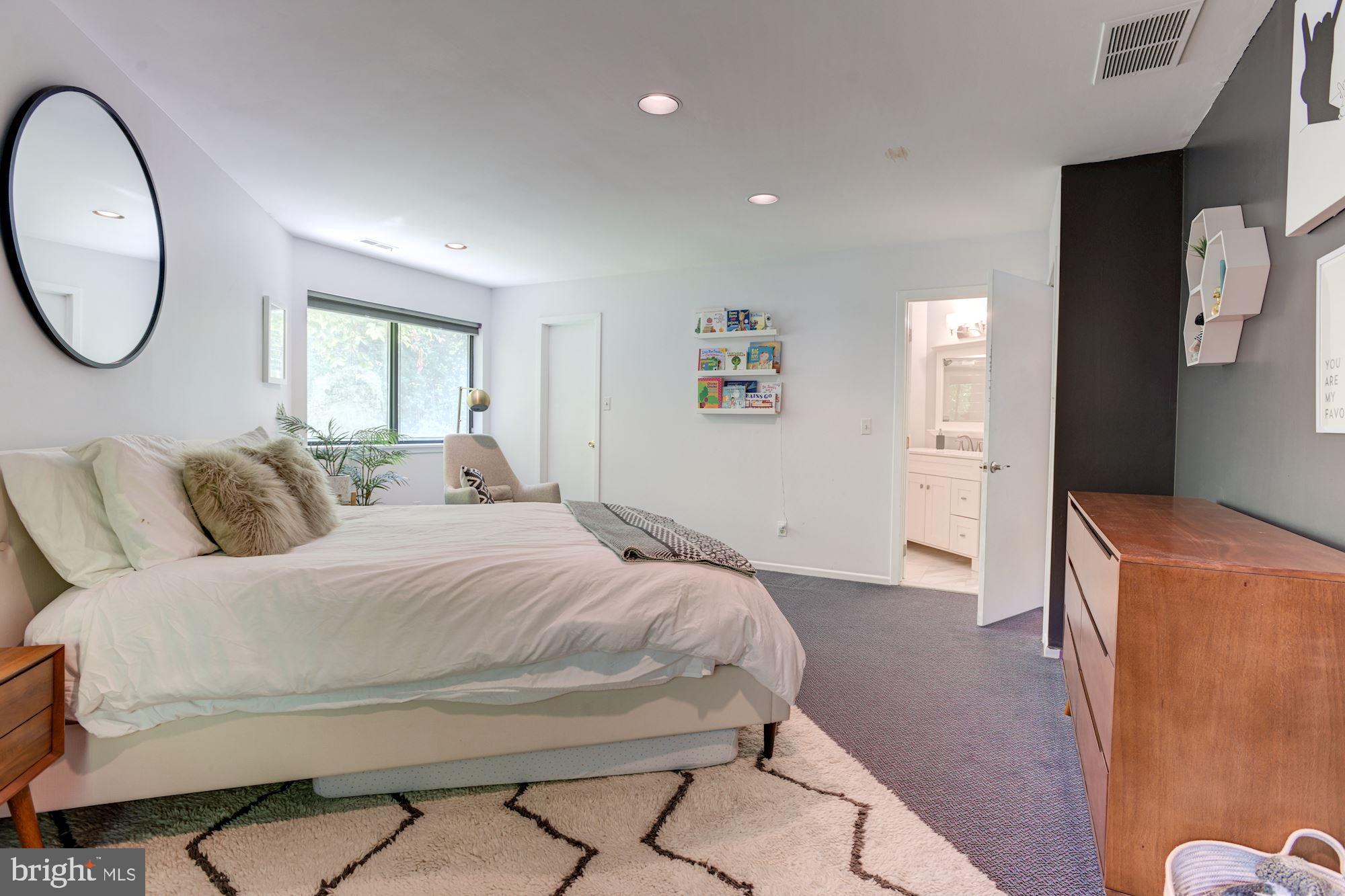 2005 Burdock Road Baltimore, MD 21209 - Photo 36 of 59 Bedroom