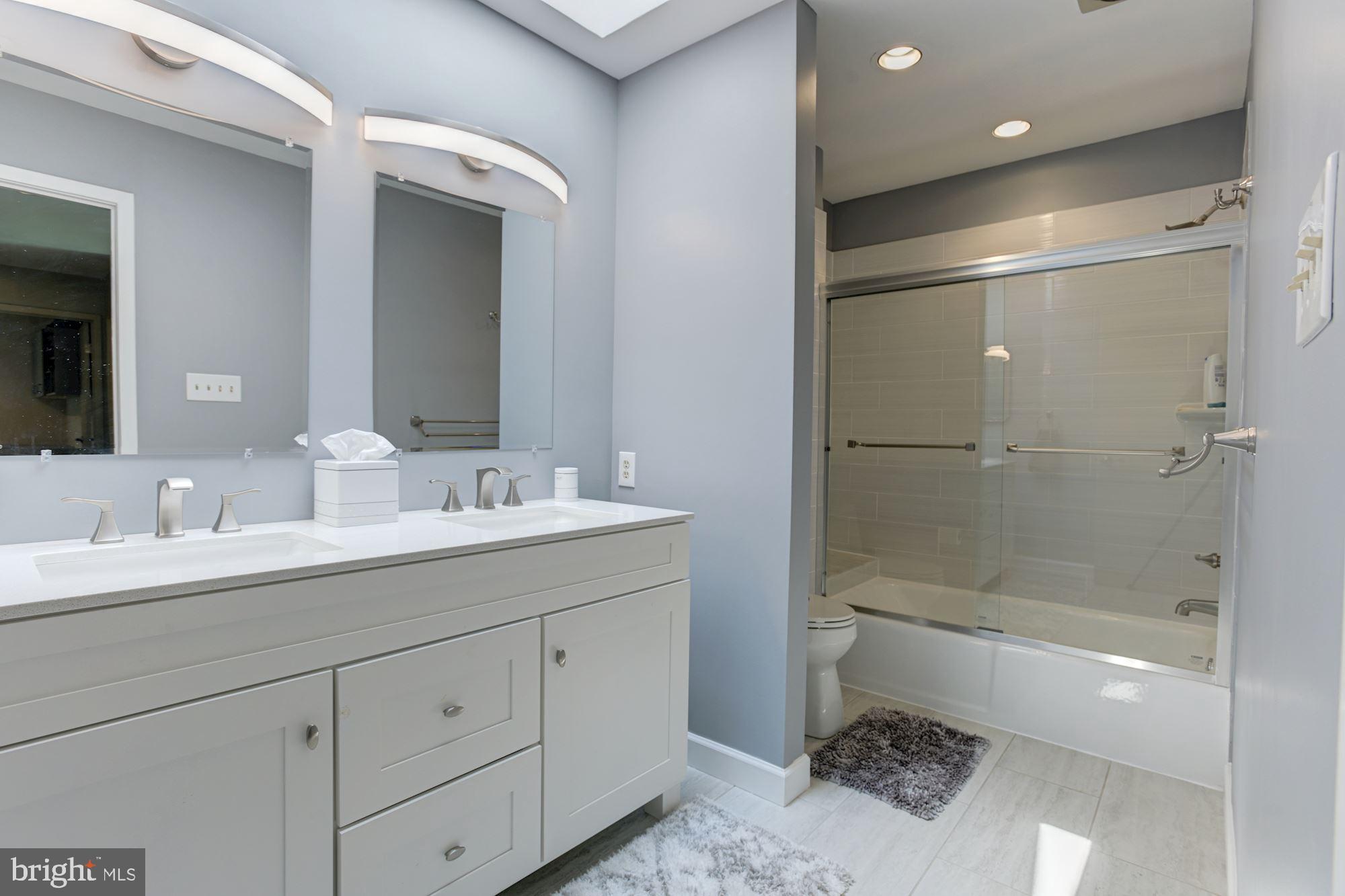 2005 Burdock Road Baltimore, MD 21209 - Photo 37 of 59 Full Bath