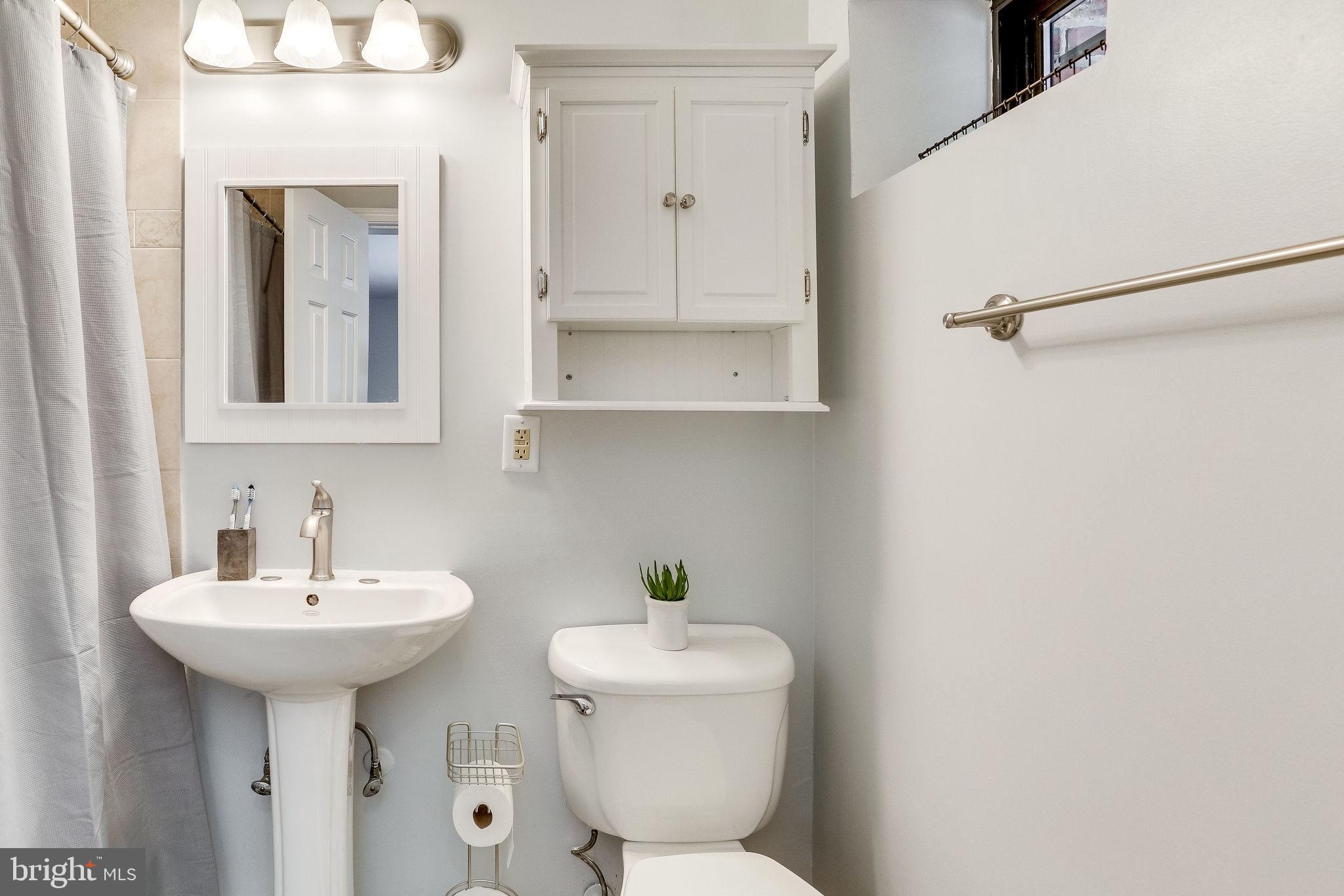 1321 Fairmont Street Northwest, Unit 3 Washington, DC 20009 - Photo 17 of 19