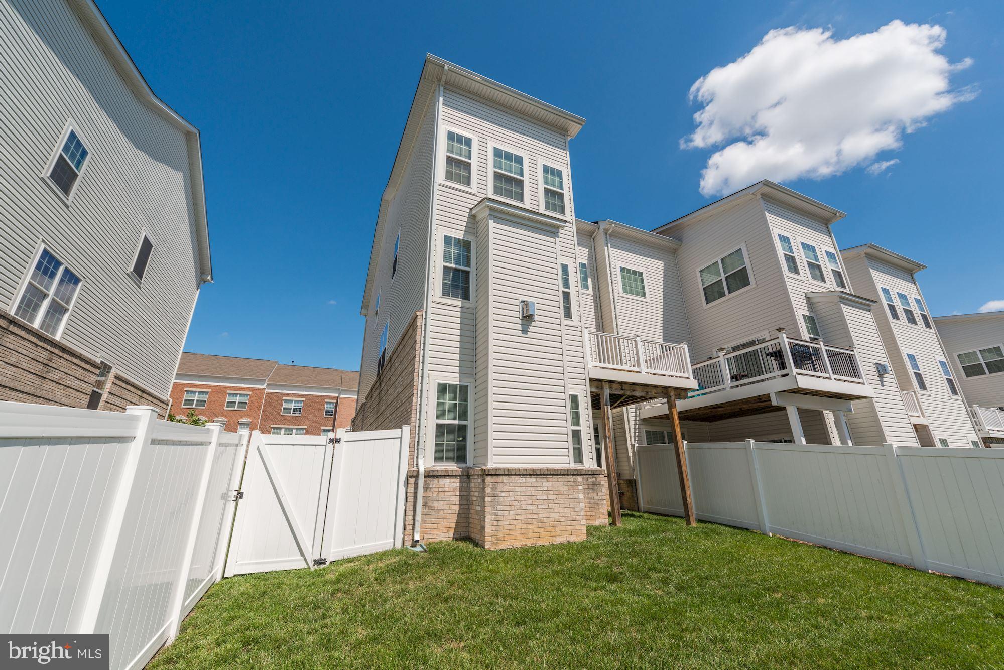22677 Flowing Spring Square Brambleton, VA 20148 - Photo 30 of 30 Rear View