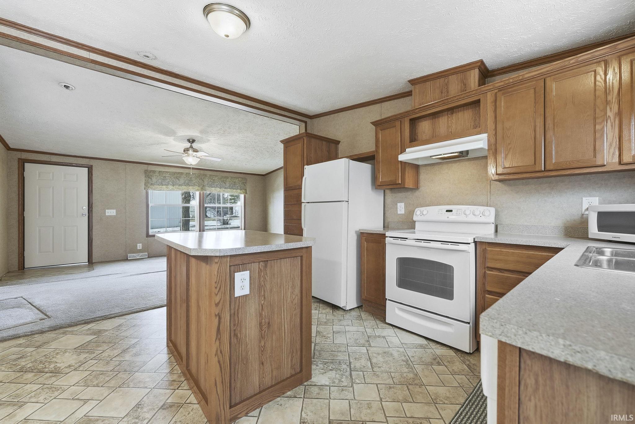 619 East 6th Street Warren, IN 46792 - Photo 11 of 36