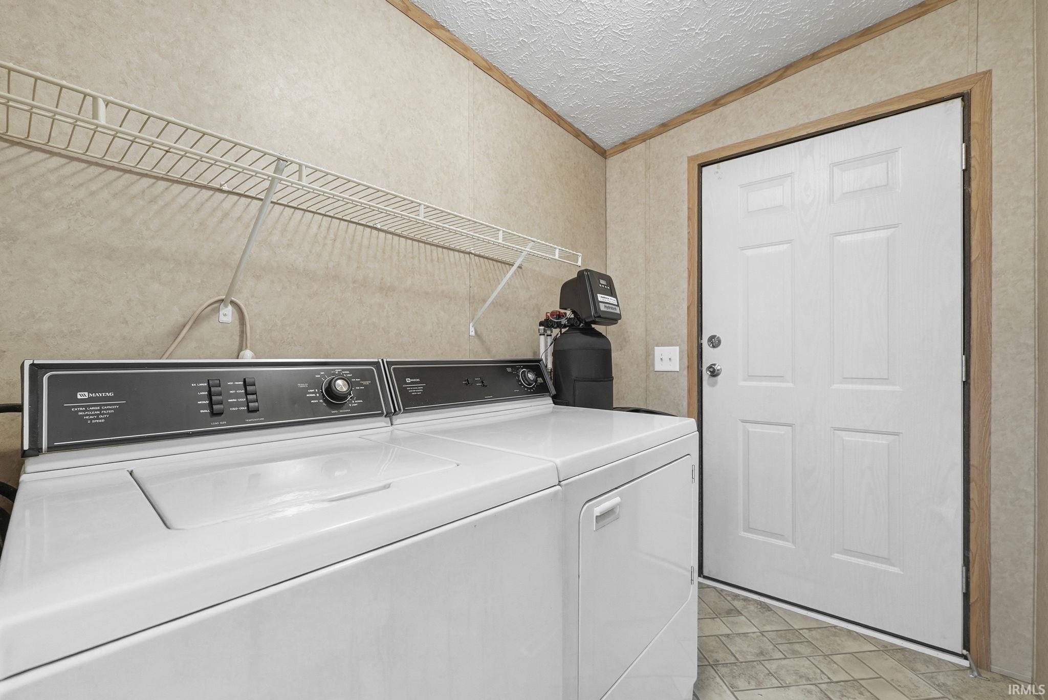 619 East 6th Street Warren, IN 46792 - Photo 14 of 36