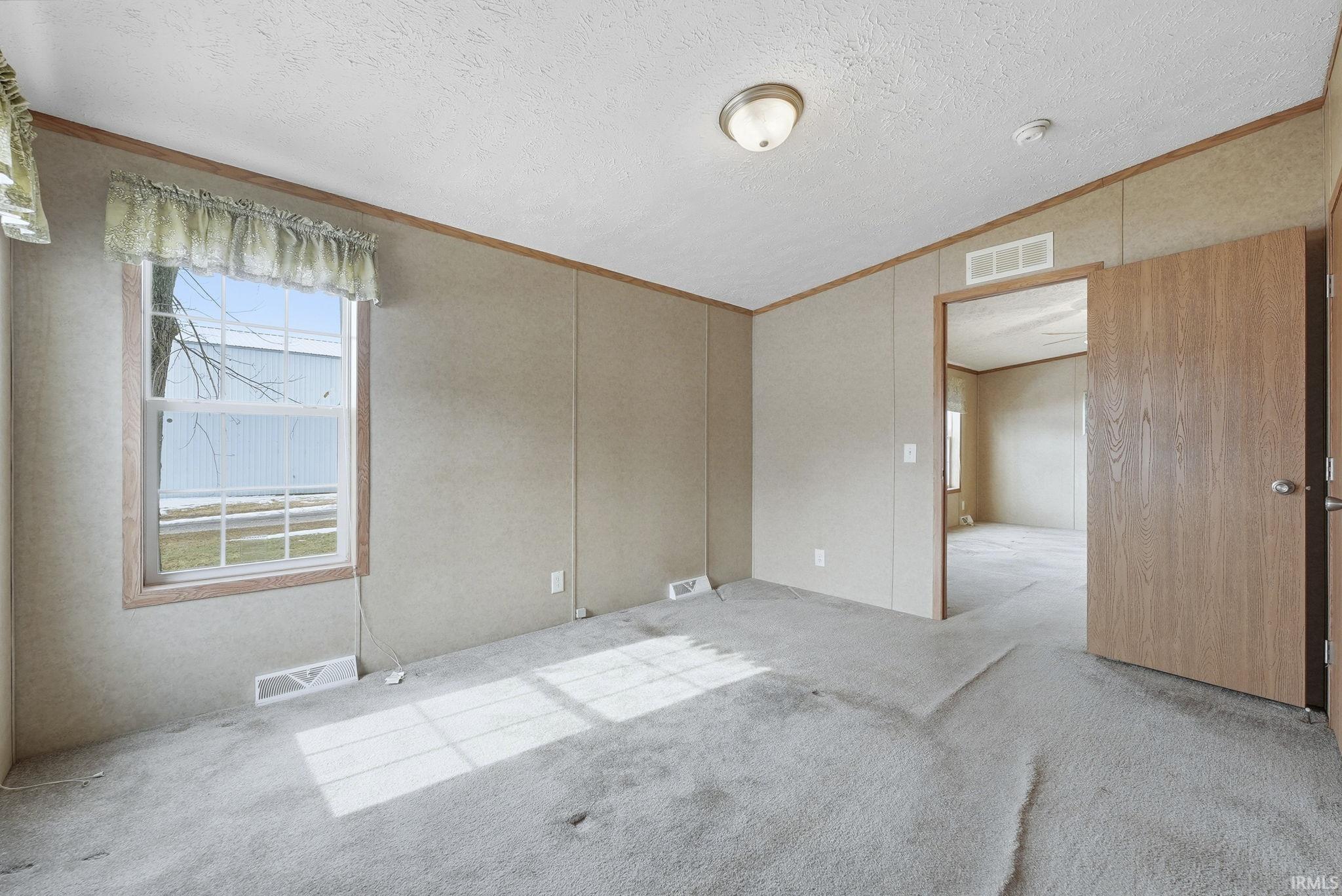 619 East 6th Street Warren, IN 46792 - Photo 21 of 36