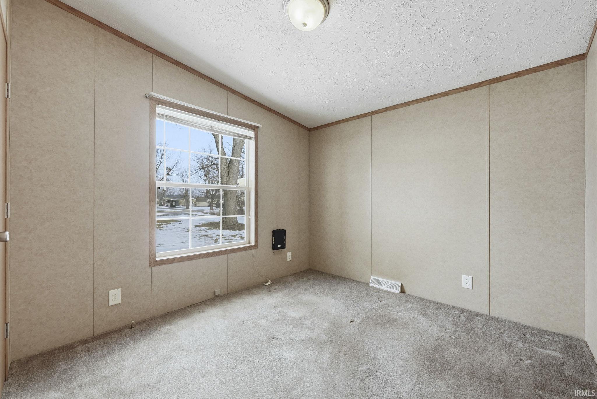 619 East 6th Street Warren, IN 46792 - Photo 26 of 36