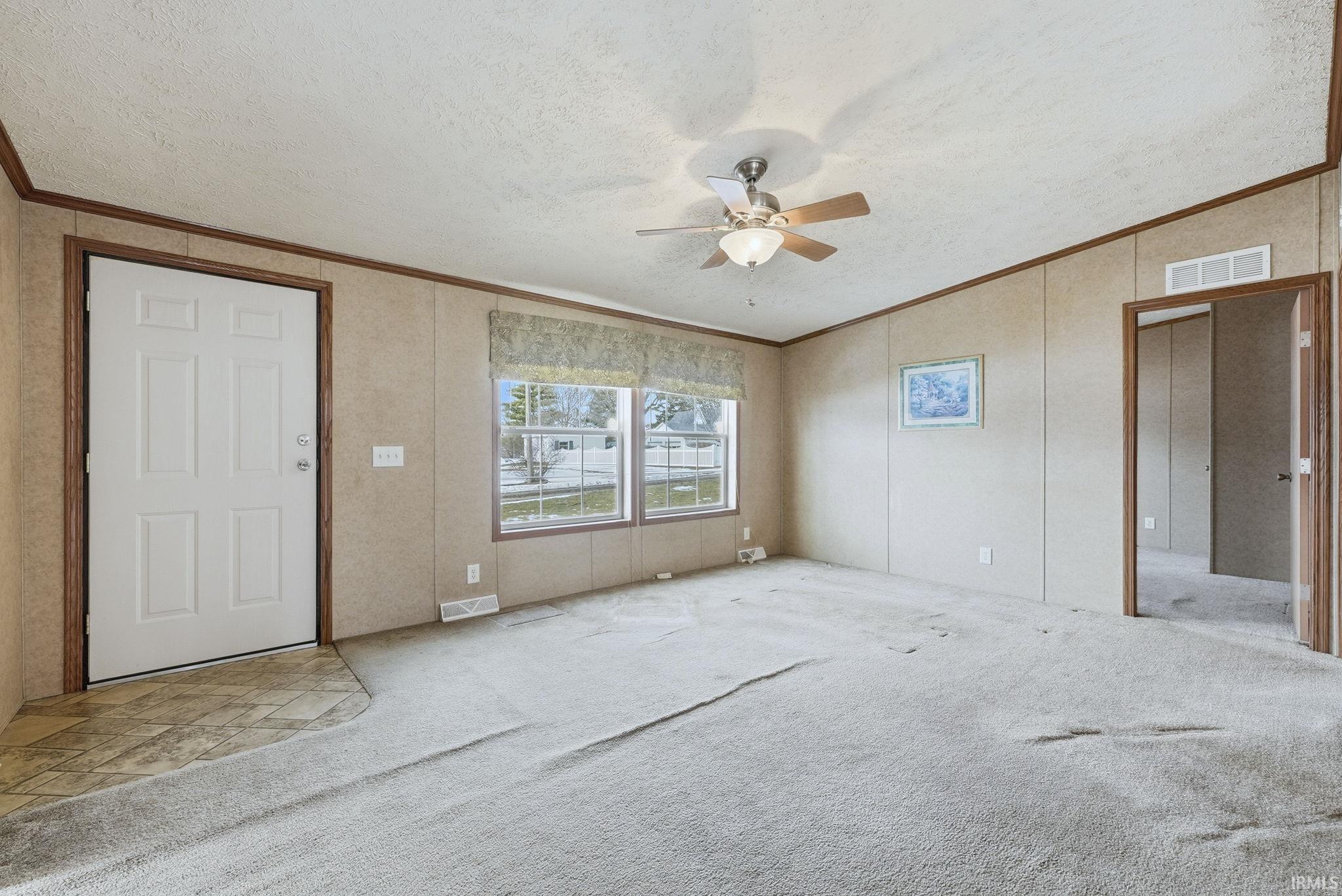 619 East 6th Street Warren, IN 46792 - Photo 7 of 36