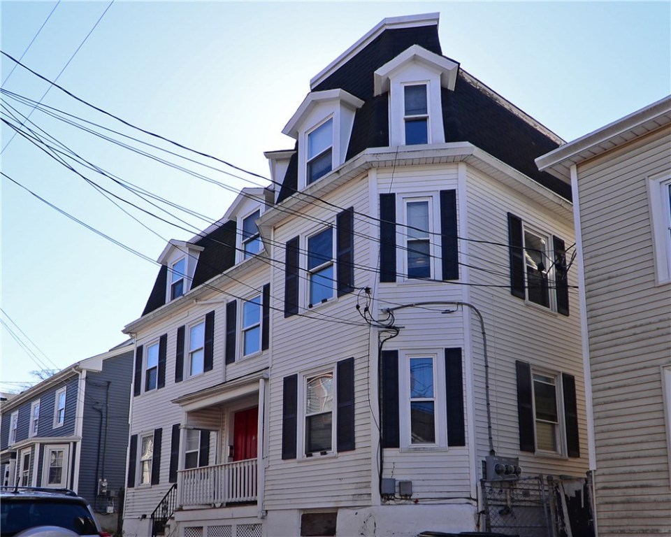 33 Ann Street Newport, RI 02840 - Photo 1 of 19