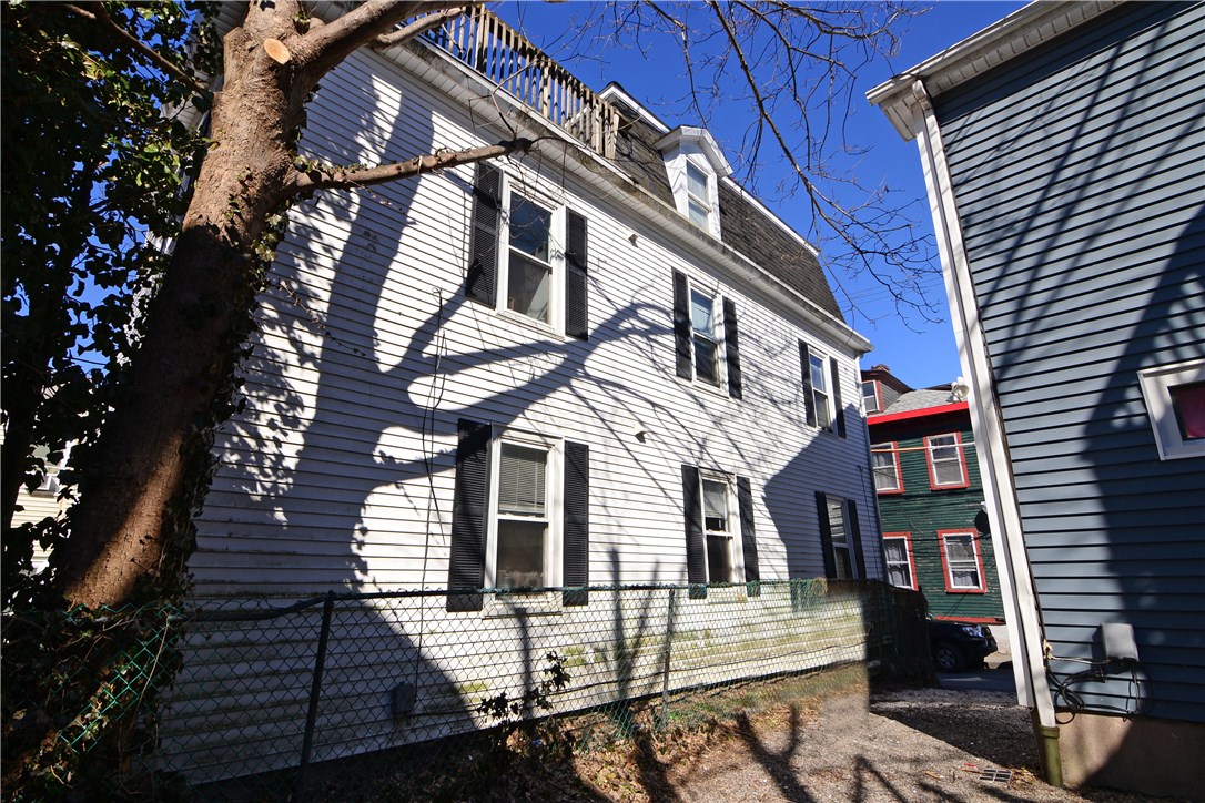 33 Ann Street Newport, RI 02840 - Photo 18 of 19