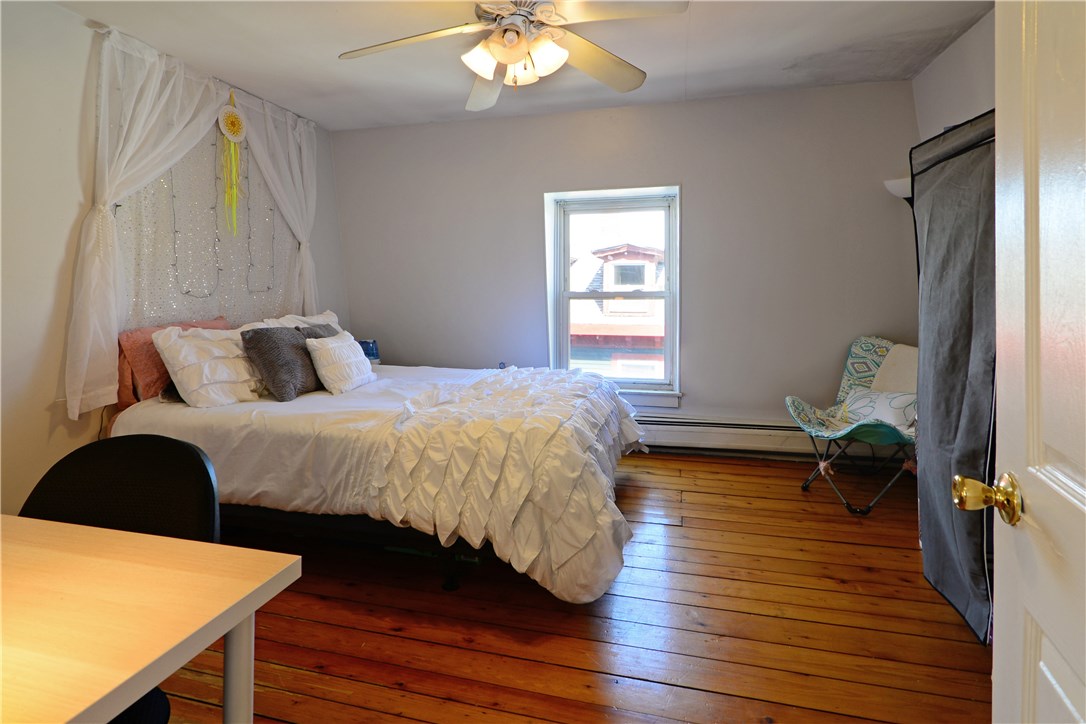 33 Ann Street Newport, RI 02840 - Photo 7 of 19