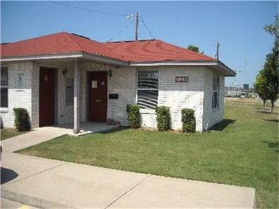 $570 | 300 East 3rd Street, Burnet, TX 78611