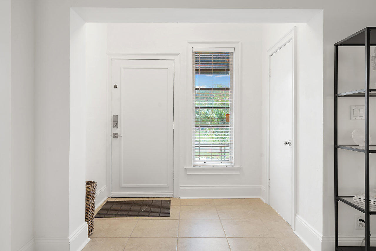 1143 Surf Road Singer Island, FL 33404 - Photo 4 of 34 004-1143SurfRoad-SingerIsland-FL-small