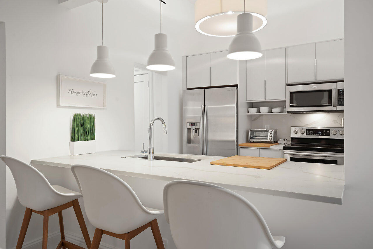 1143 Surf Road Singer Island, FL 33404 - Photo 7 of 34 019-1143SurfRoad-SingerIsland-FL-small