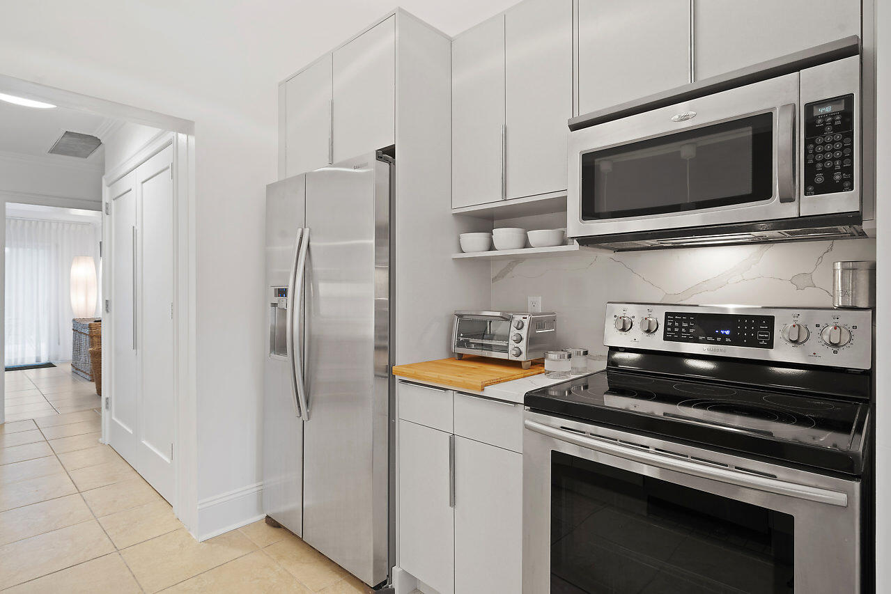 1143 Surf Road Singer Island, FL 33404 - Photo 9 of 34 022-1143SurfRoad-SingerIsland-FL-small