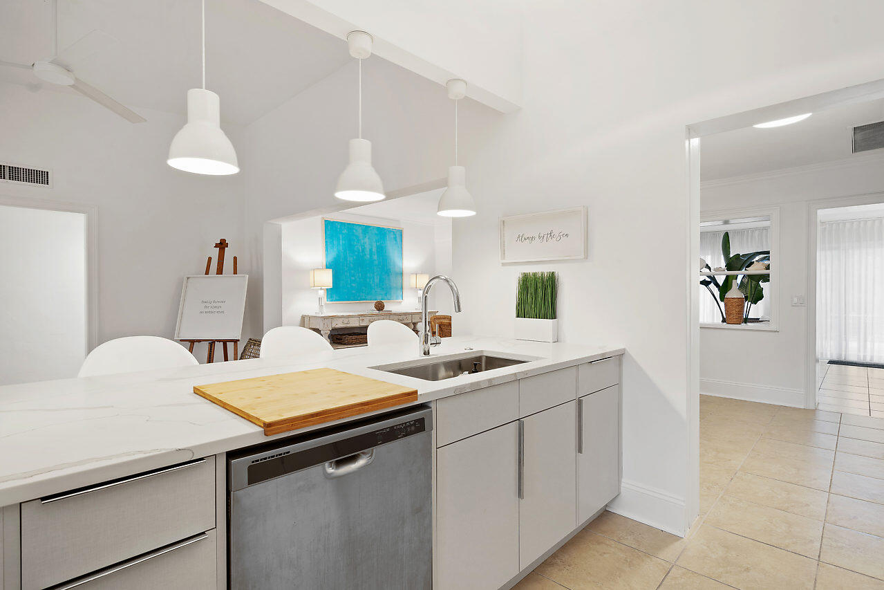 1143 Surf Road Singer Island, FL 33404 - Photo 10 of 34 021-1143SurfRoad-SingerIsland-FL-small