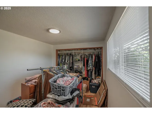 $550,000 | 92891 Allens Alley, Cheshire, OR 97419