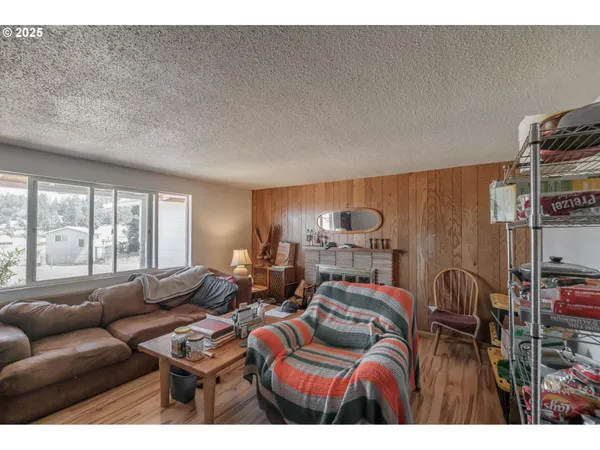 $550,000 | 92891 Allens Alley, Cheshire, OR 97419