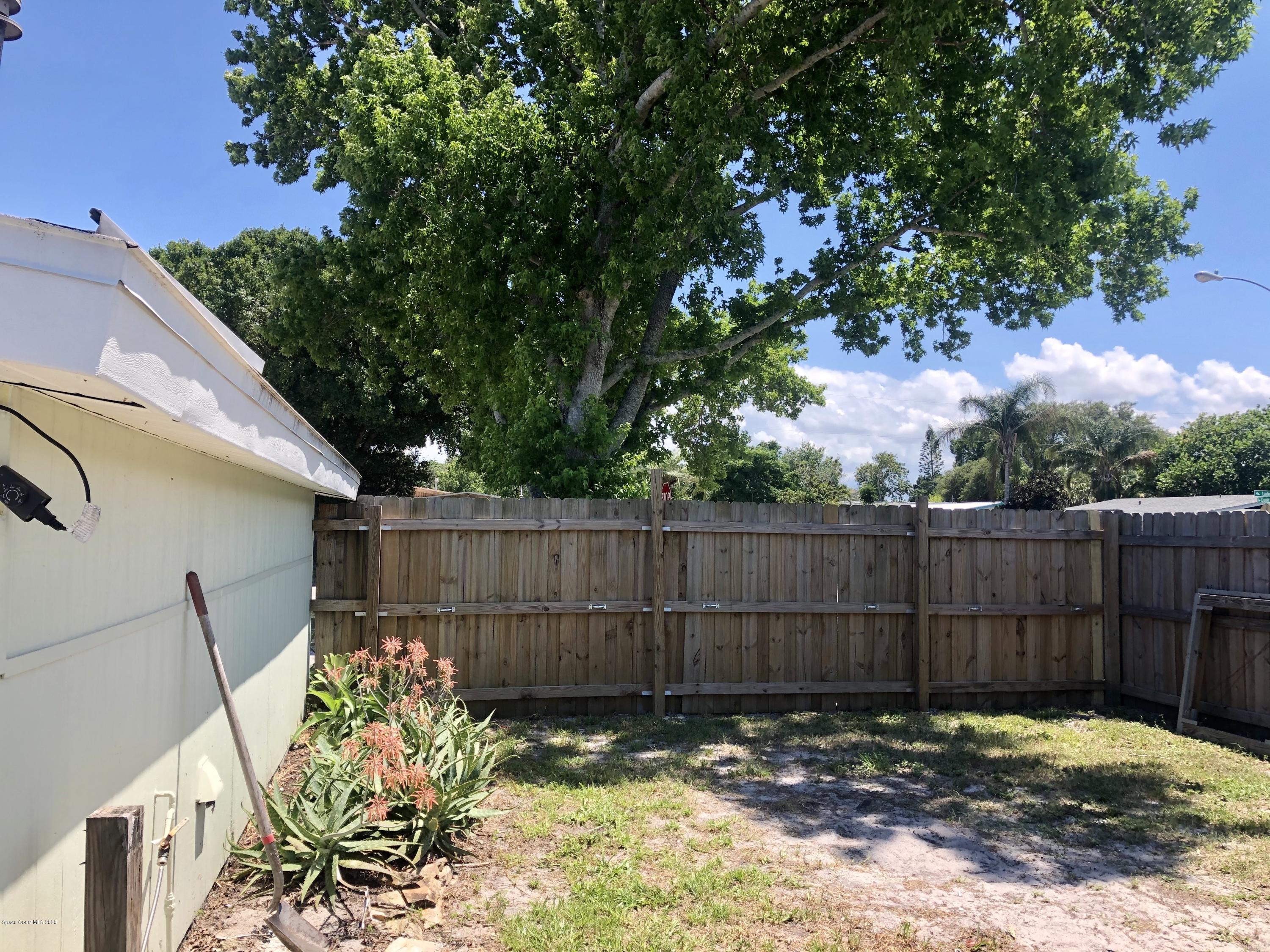 2224 Laden Road Melbourne, FL 32935 - Photo 25 of 26 a view of a backyard