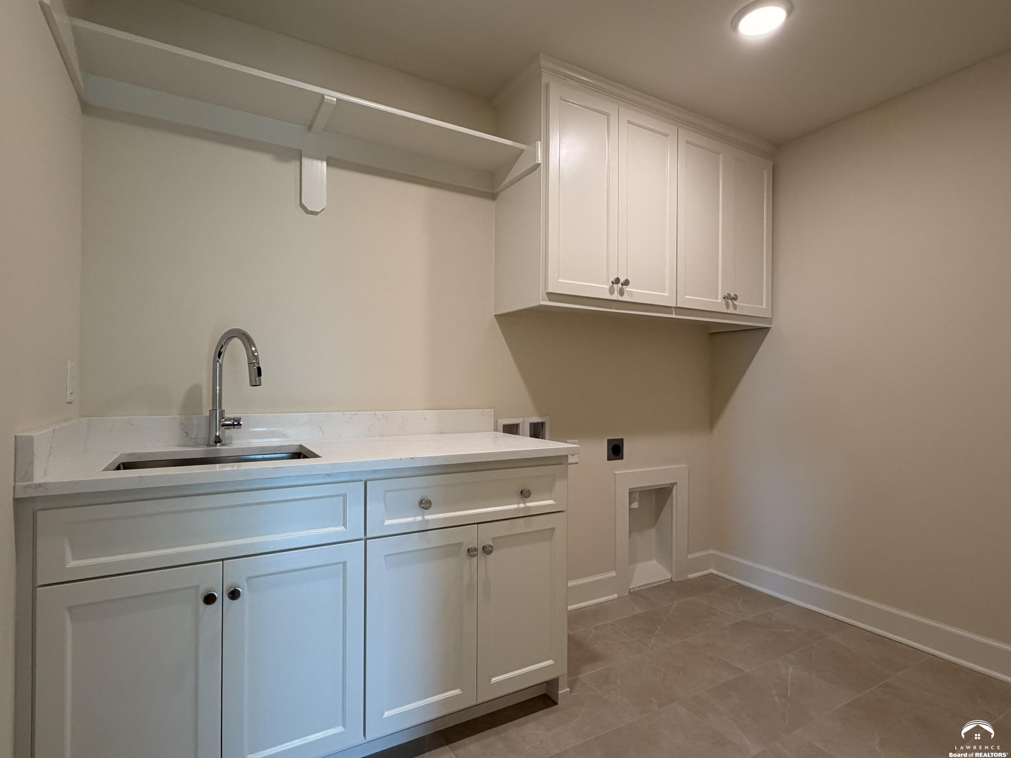 5622 Maggie Way Lawrence, KS 66049 - Photo 12 of 26