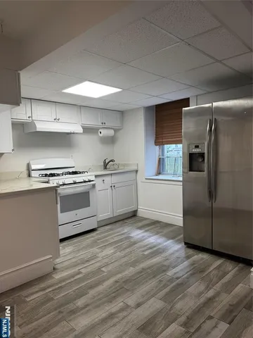 $2,100 | 250 Broad Avenue, Unit GRD, Leonia, NJ 07605