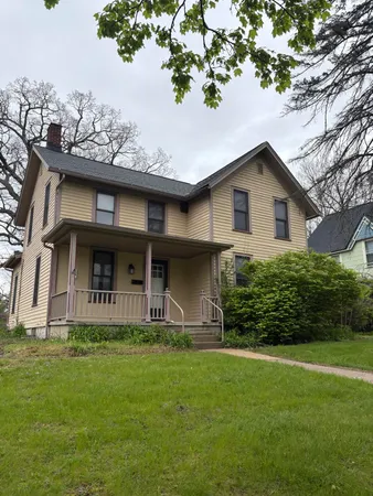 $2,500 | 201 Oak Street, Ypsilanti, MI 48198