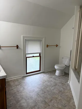 $2,500 | 201 Oak Street, Ypsilanti, MI 48198