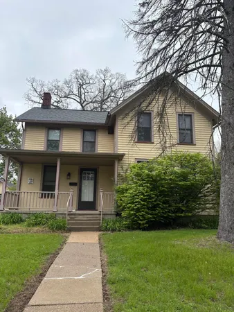 $2,500 | 201 Oak Street, Ypsilanti, MI 48198