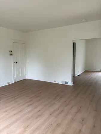$2,500 | 201 Oak Street, Ypsilanti, MI 48198