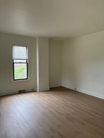 $2,500 | 201 Oak Street, Ypsilanti, MI 48198