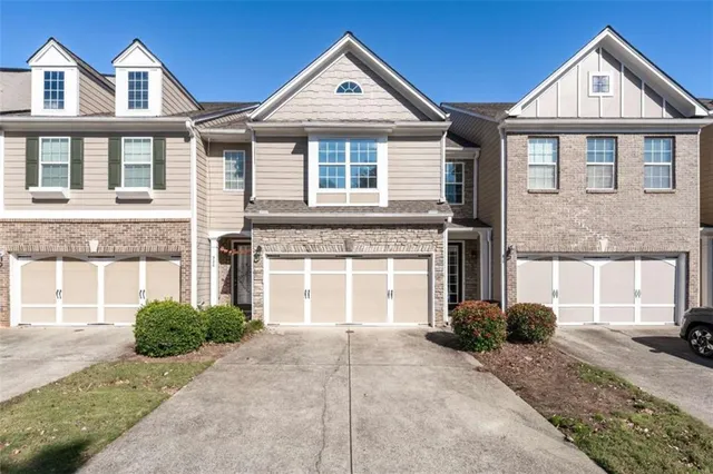 $349,900 | 928 Pierce Ivy Court Northeast, Lawrenceville, GA 30043