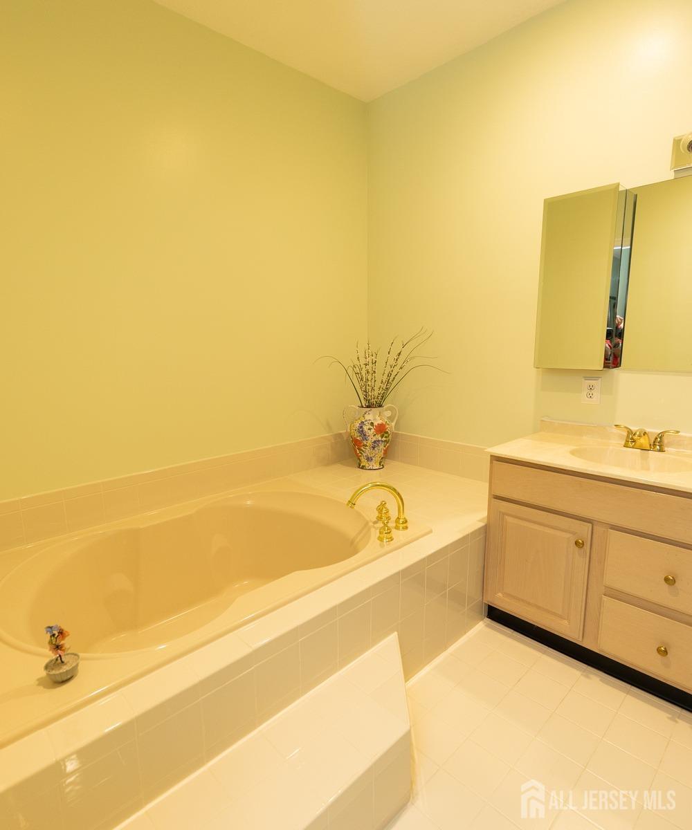 56 Chichester Road Monroe Township, NJ 08831 - Photo 19 of 34 Gallery Image 19