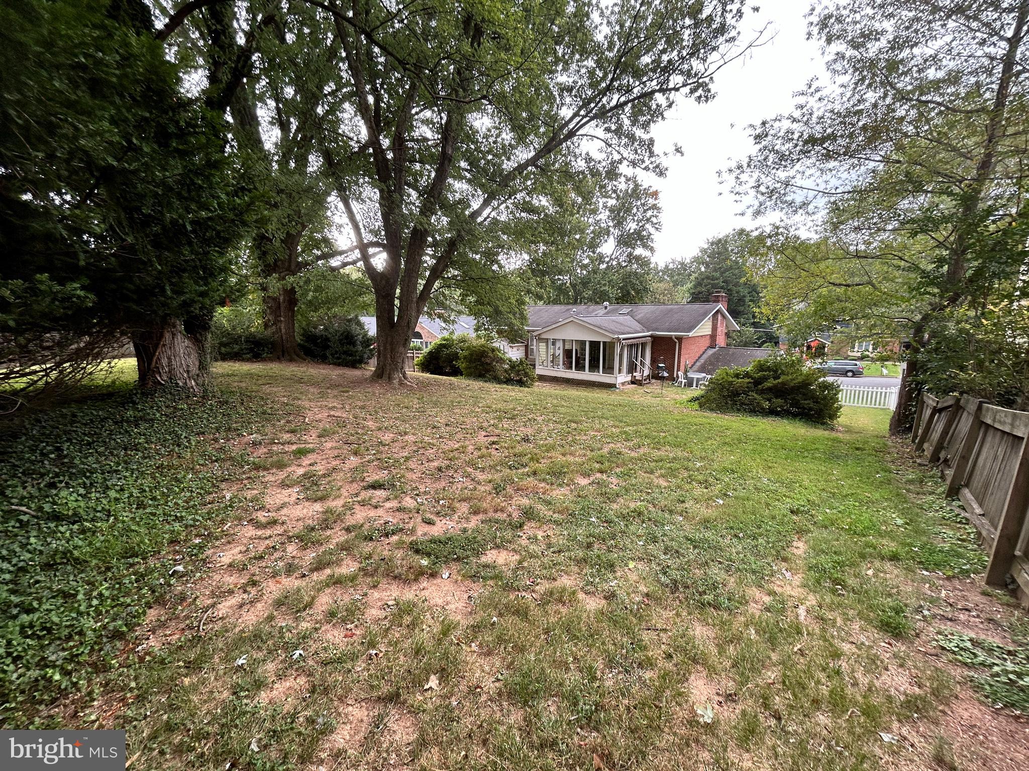 5850 Upton Street McLean, VA 22101 - Photo 8 of 31 Oversized lot in ideal location