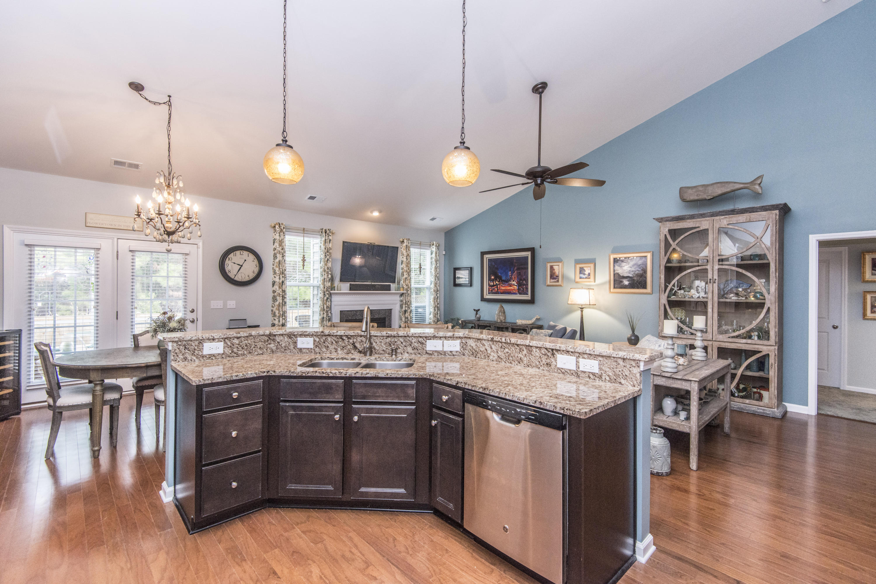 138 Royal Star Road Summerville, SC 29486 - Photo 12 of 48 138 GR