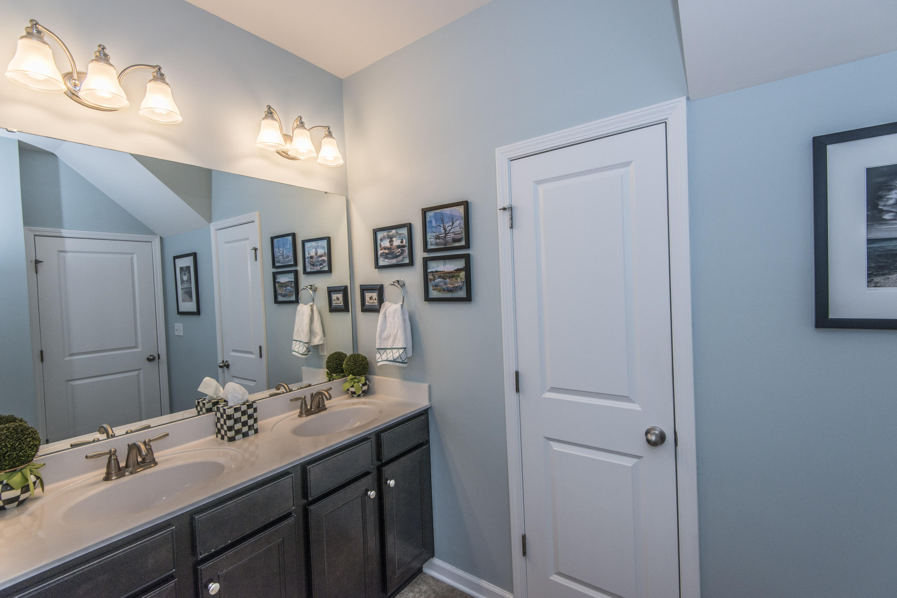 138 Royal Star Road Summerville, SC 29486 - Photo 20 of 48 138 MBath-2